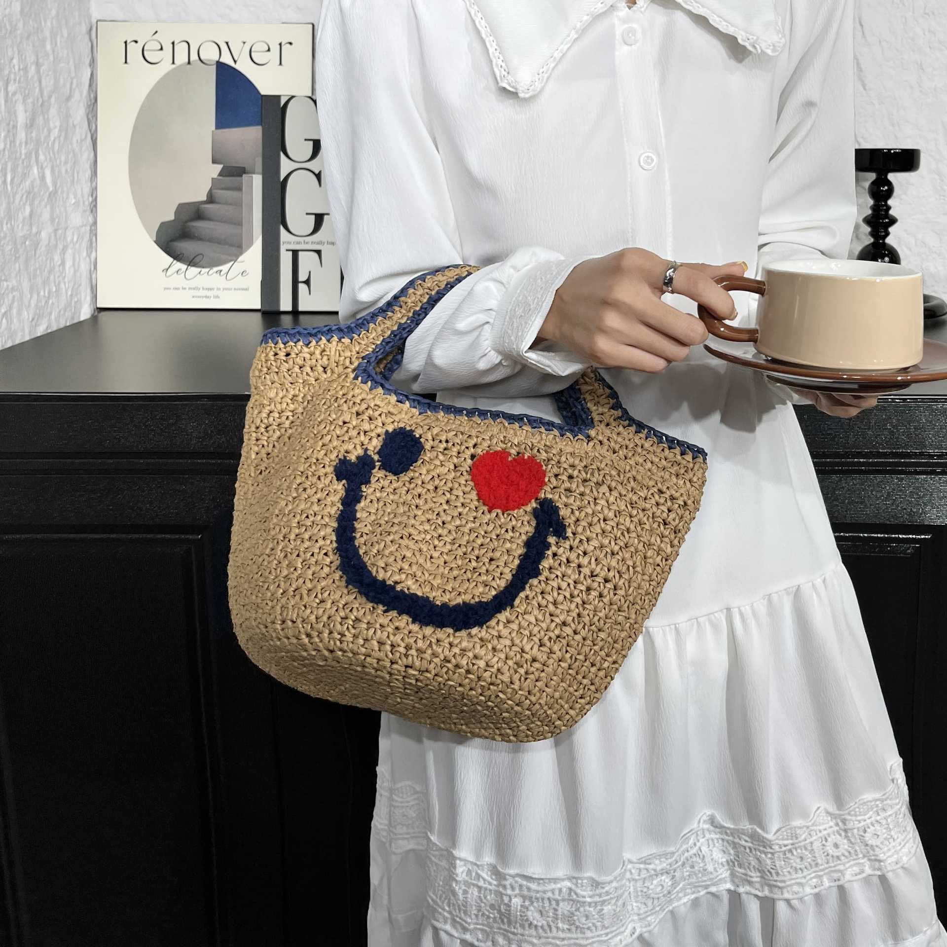 새로운 바구니 짚으로 짠 핸드백 귀여운 웃는 얼굴 양동 - Women'S Bags Top 10 리뷰 및 가격